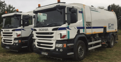 Balayeuses Brock SL 380 aspire-gravillons sur porteurs Scania